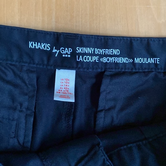 GAP | Khakis - Picture 3 of 5